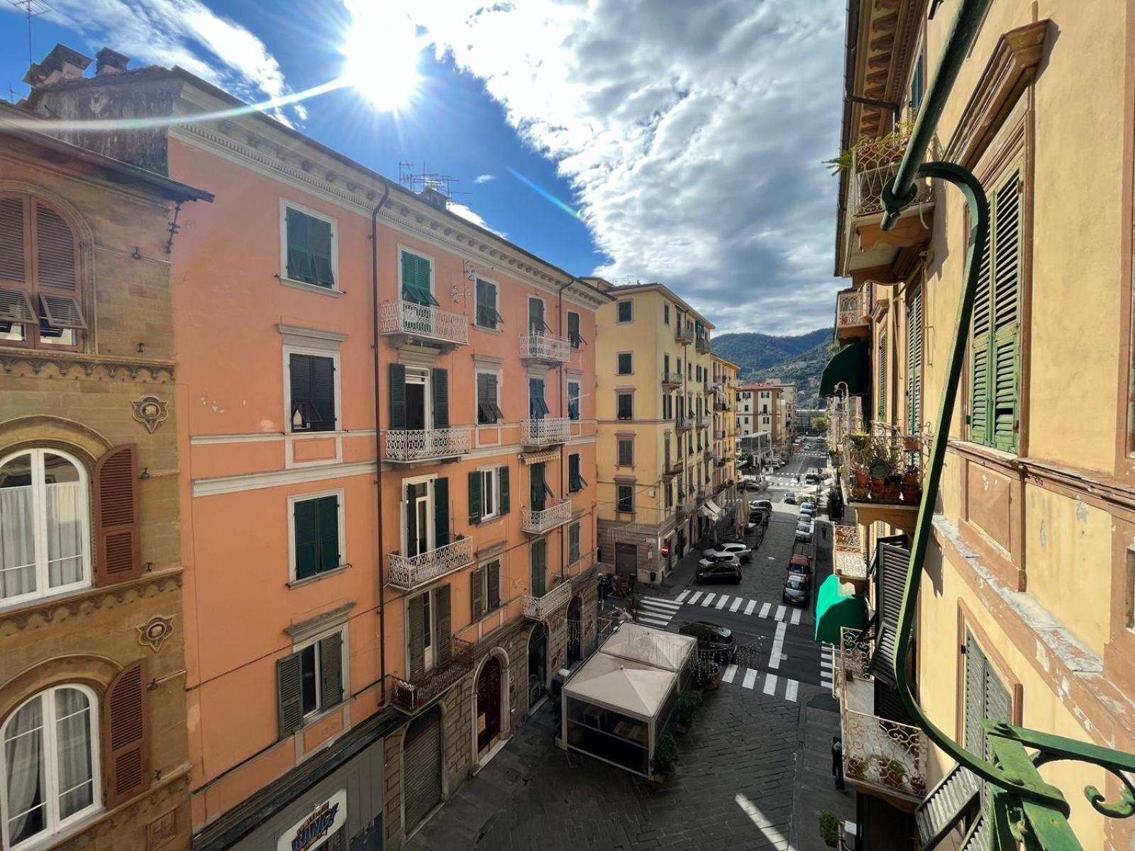 Centrale Ampio Appartamento 5 Minuti Stazione Cinque Terre Специя Экстерьер фото